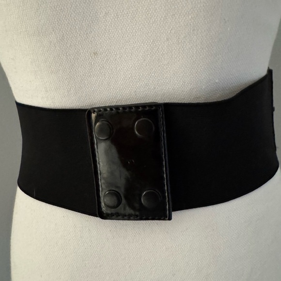 White House Black Market Leather Belt Wide Stretch w/ silver Accents Size Small main image 8